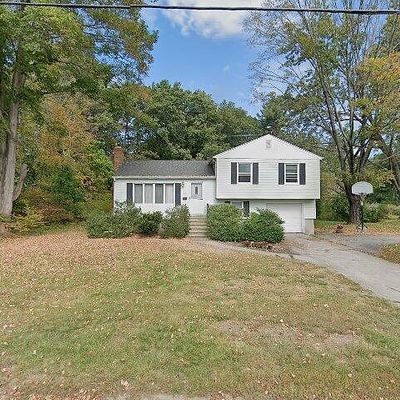 34 Rainbow Ave, Chelmsford, MA 01824