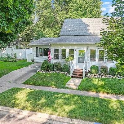 340 Howard St, Frost, MN 56033