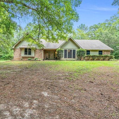 340 Livingston Ln, Columbus, MS 39702