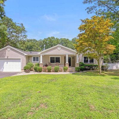 343 Easy St, Howell, NJ 07731