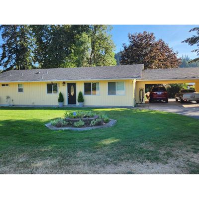 34710 Row River Rd, Cottage Grove, OR 97424