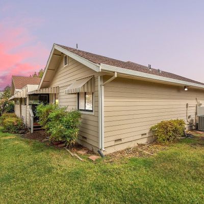 301 Zion Ct, Vacaville, CA 95687