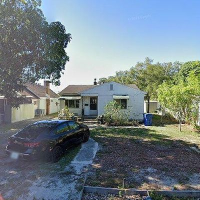 3028 Xenia St N, Saint Petersburg, FL 33713