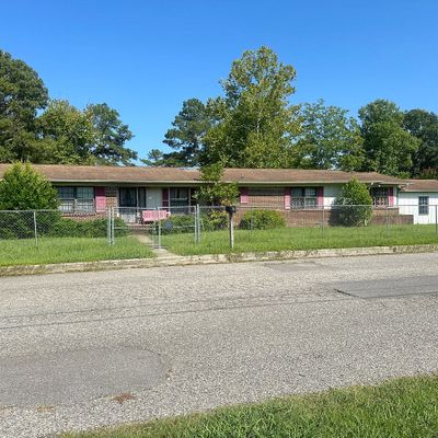 303 Edgewood St, Clanton, AL 35045