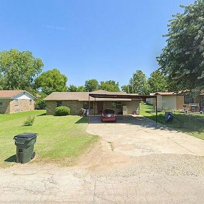 304 Ne 3 Rd St, Kingston, OK 73439