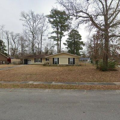 305 Quality Ln, Jacksonville, NC 28540