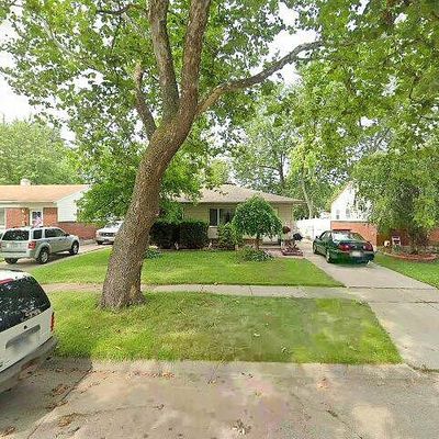 30556 Bradford St, Westland, MI 48186