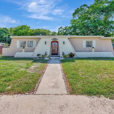 306 S Caloosahatchee Ave, Jupiter, FL 33458