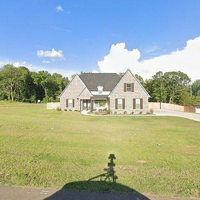 3064 Cypress Lake Dr S, Olive Branch, MS 38654