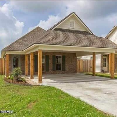 308 Harvest Ln, Abbeville, LA 70510