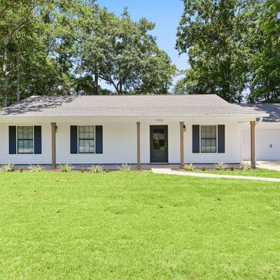 3101 Breezy Hill Ln, Ocean Springs, MS 39564