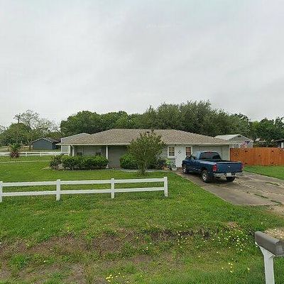 313 E Elizabeth Ave, Palacios, TX 77465