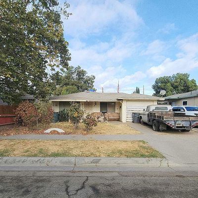 316 Monterey Ave, Chowchilla, CA 93610