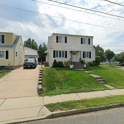 39 Jerome Dr, Clifton, NJ 07011