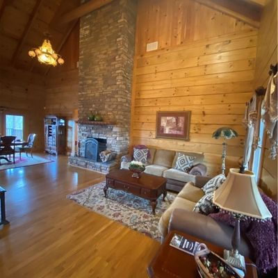 395 Skyview St, Deep Gap, NC 28618