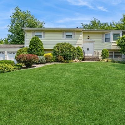 4 Marlow Rd, East Brunswick, NJ 08816