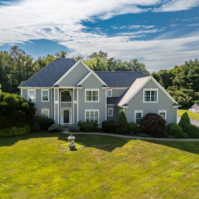 4 Settlers Ln, Colchester, CT 06415