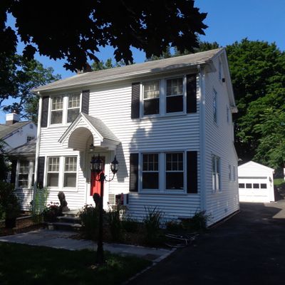 40 Midland Ave, Stamford, CT 06906