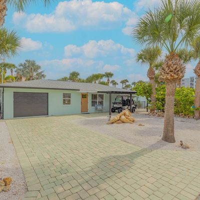 402 Lincoln Ave, New Smyrna Beach, FL 32169