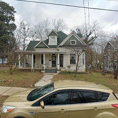 402 N College St, Paris, TN 38242