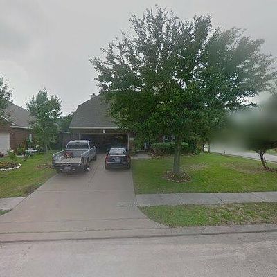 402 Stockbridge Ln, Dickinson, TX 77539