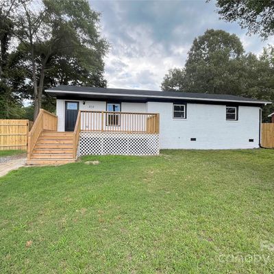 404 Guinn St, Clover, SC 29710