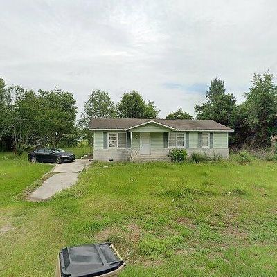 407 E Lovett St, Sparks, GA 31647