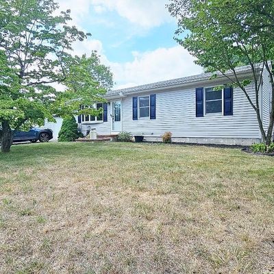 36 Brookside Dr, Howell, NJ 07731