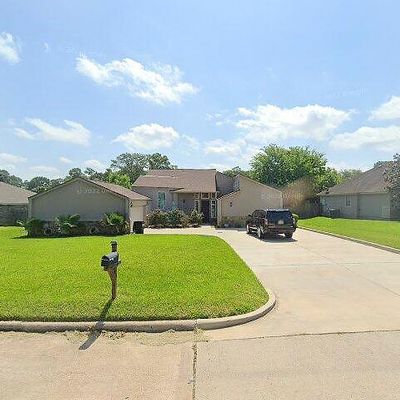 3610 Emerson Dr, Montgomery, TX 77356