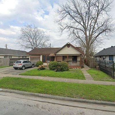 3614 Billingsley St, Houston, TX 77009