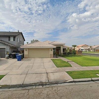 363 Willow Bend Dr, El Centro, CA 92243