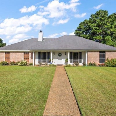 369 Sundance Cir, Richland, MS 39218