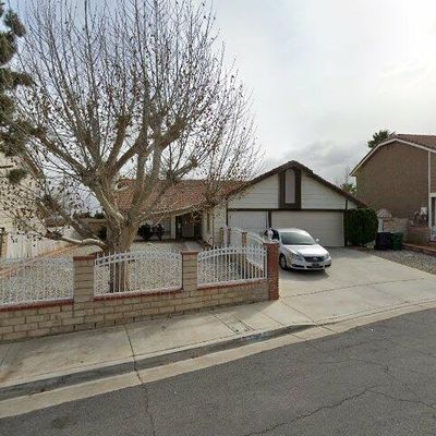 37422 Oxford Dr, Palmdale, CA 93550