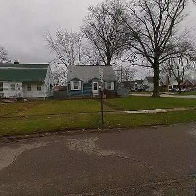 458 Cambridge Ave, Elyria, OH 44035