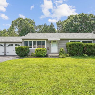 46 Green Manor Ave, Windsor, CT 06095