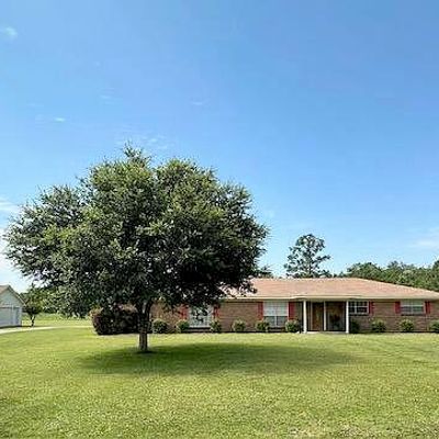 4600 Grass Ridge Rd, Moss Point, MS 39562