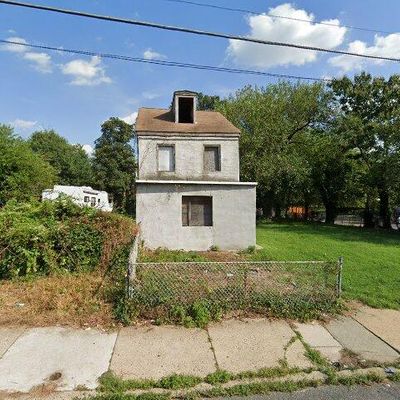 4667 Hawthorne St, Philadelphia, PA 19124