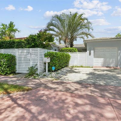 4756 Alton Rd, Miami Beach, FL 33140