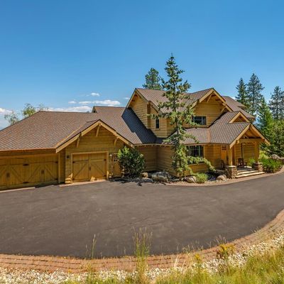 477 Big Pine Dr, Sagle, ID 83860