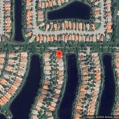 4772 Martinique Way, Naples, FL 34119