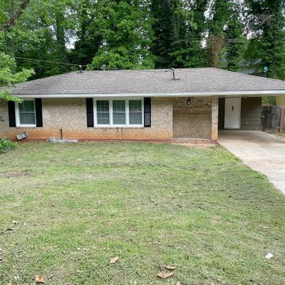 4810 Pinedale Dr, Forest Park, GA 30297