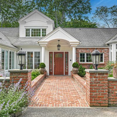 49 Cross Ridge Rd, New Canaan, CT 06840