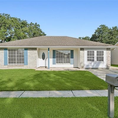 4912 Grand Terre Dr, Marrero, LA 70072