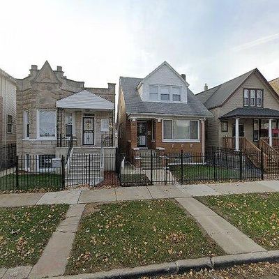 4919 W Augusta Blvd, Chicago, IL 60651