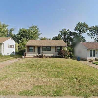 415 Cameron Rd, Saint Louis, MO 63137