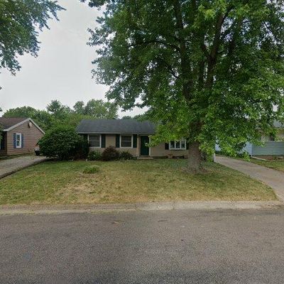 415 Manor St, Pekin, IL 61554