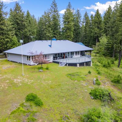 422 Roop Rd, Cocolalla, ID 83813