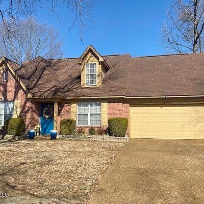 4272 Shadow Oaks Dr, Horn Lake, MS 38637