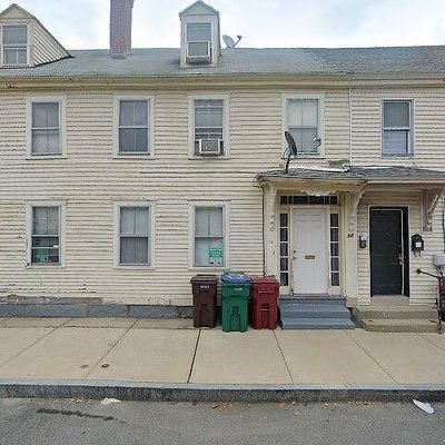 52 Cork St, Lowell, MA 01854