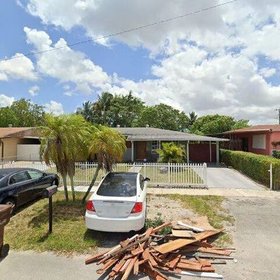 52 E 53 Rd Ter, Hialeah, FL 33013